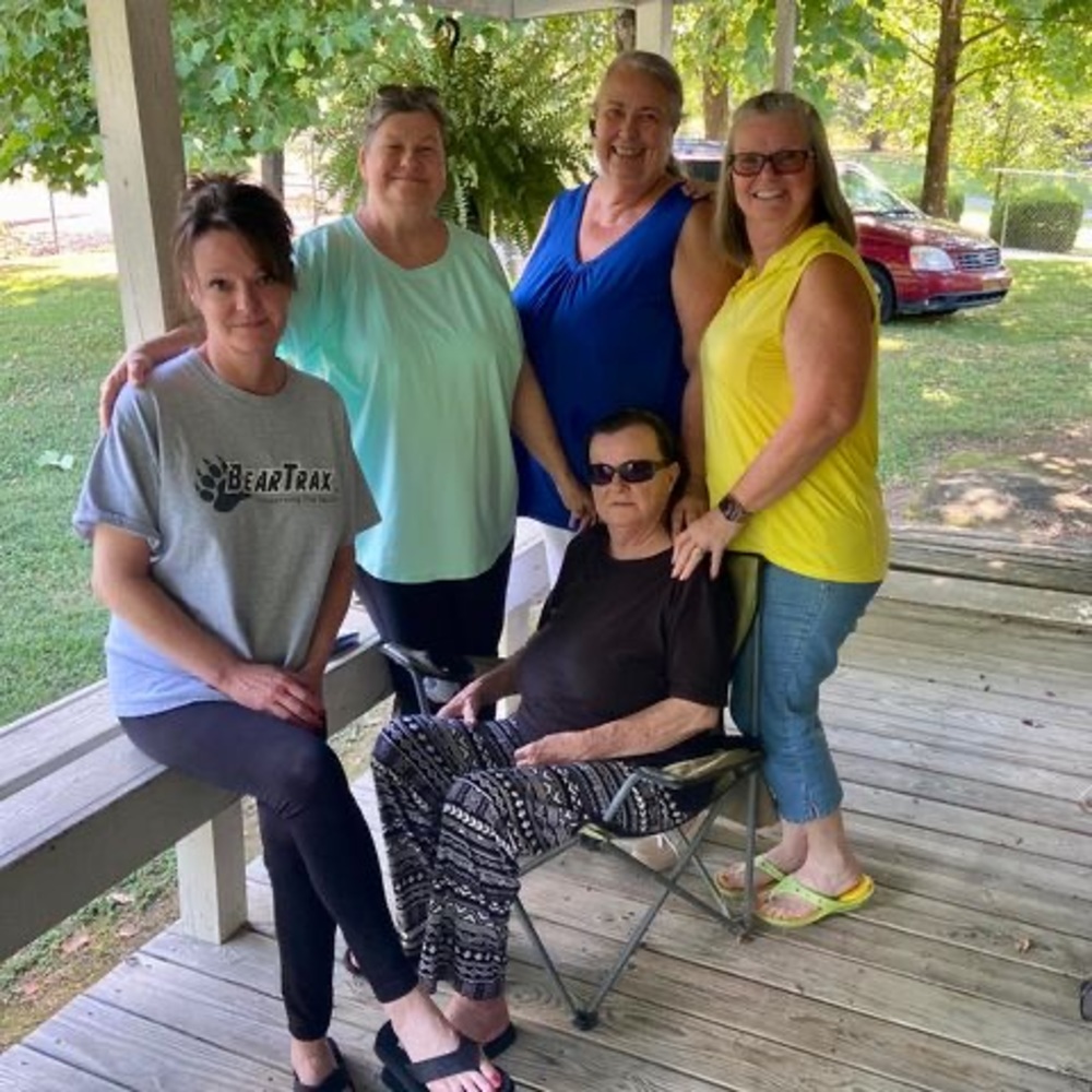 Meet your Posher, Hazel